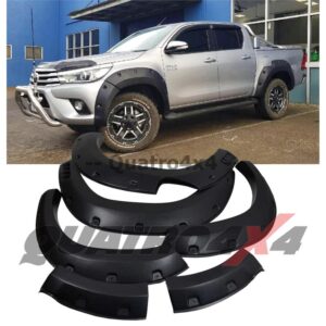 Overfendere extensii roti Toyota Hilux Revo 2015+